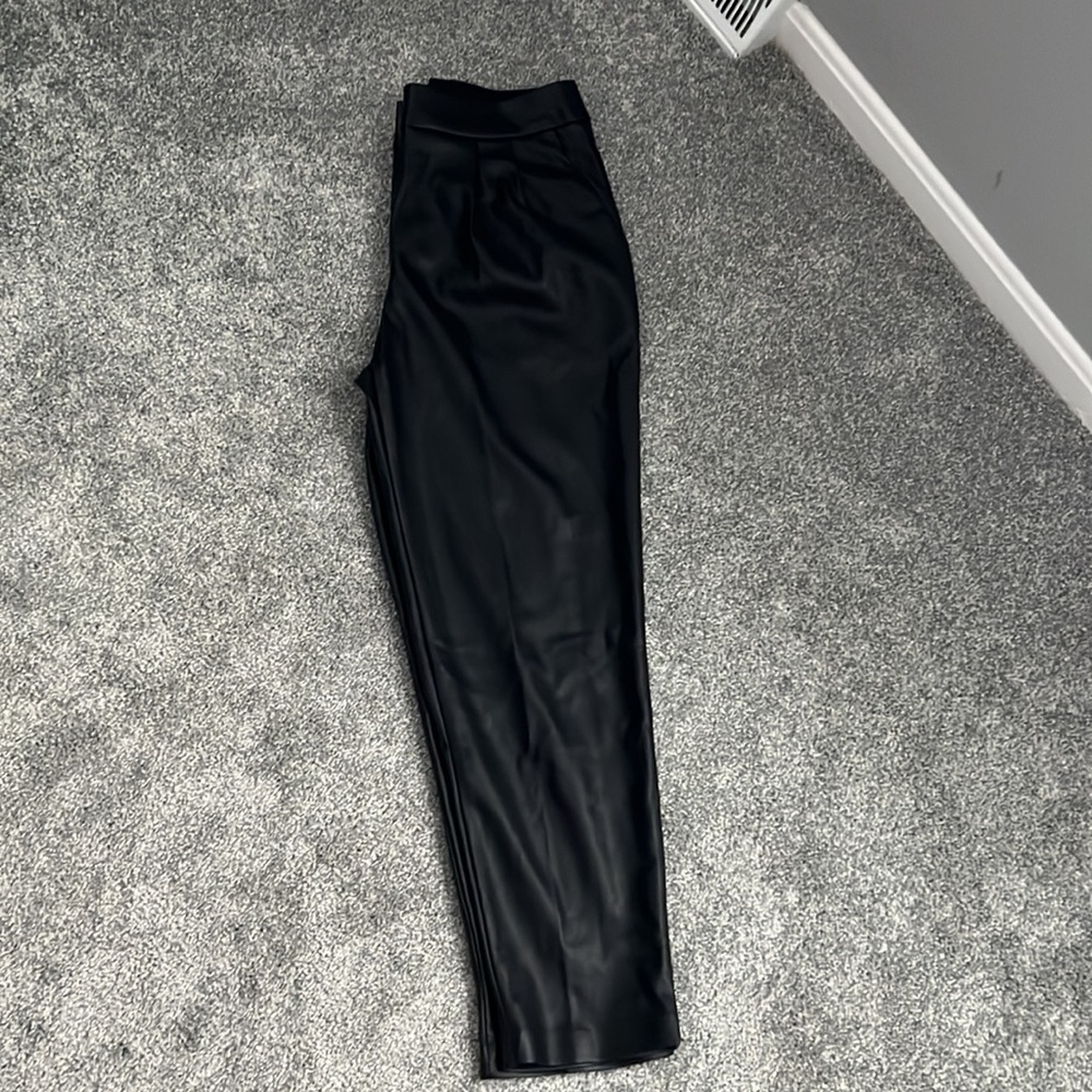 Express pants - Picture 11 of 15